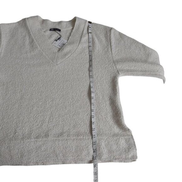 NWT Zara Boucle Sweater Cream Long Sleeve V-Neck Relaxed Fit Size Medium - Picture 12 of 12